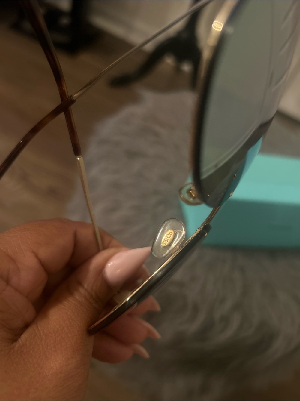 Tiffany & Co. Women’s Aviator Sunglasses with Tiffany Blue Accessories - Picture 6 of 8